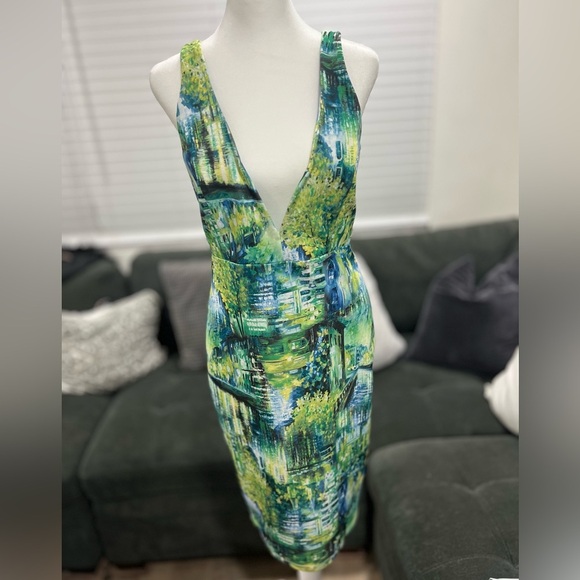 Caribbean Queen Tropical Green and Blue Backless Dress - Picture 8 of 12